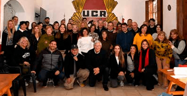 Respaldo del radicalismo a la coalición de gobierno provincial.